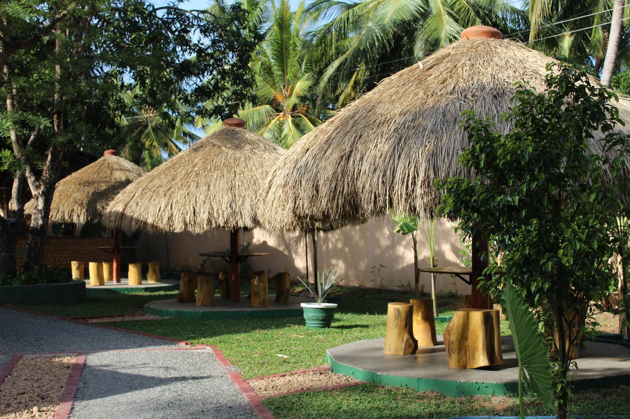 Nirmala Hotel And Restaurant Polonnaruwa Exterior foto